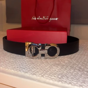 Ferragamo bälte - Oanvänd, helt ny!