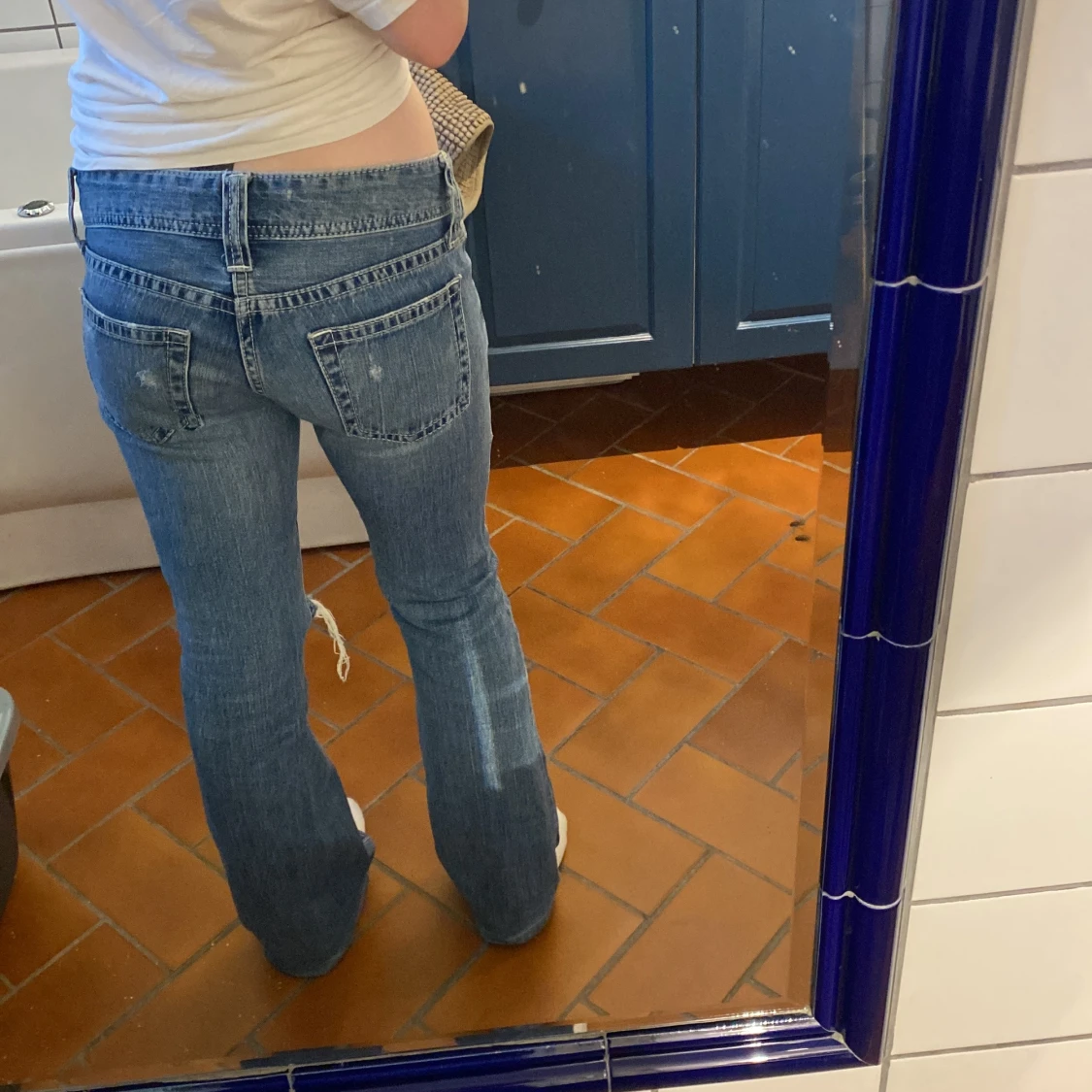 Lågmidjade blå bootcut jeans - 1
