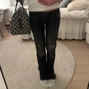LTB jeans - Snygga jeans från ltb i modell valerie. Pris går att diskuteras vid snabb affär🥰