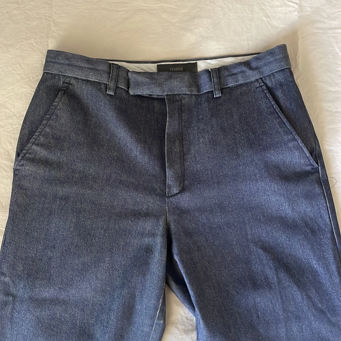 Mörkblå kostymbyxor från Filippa K - 1