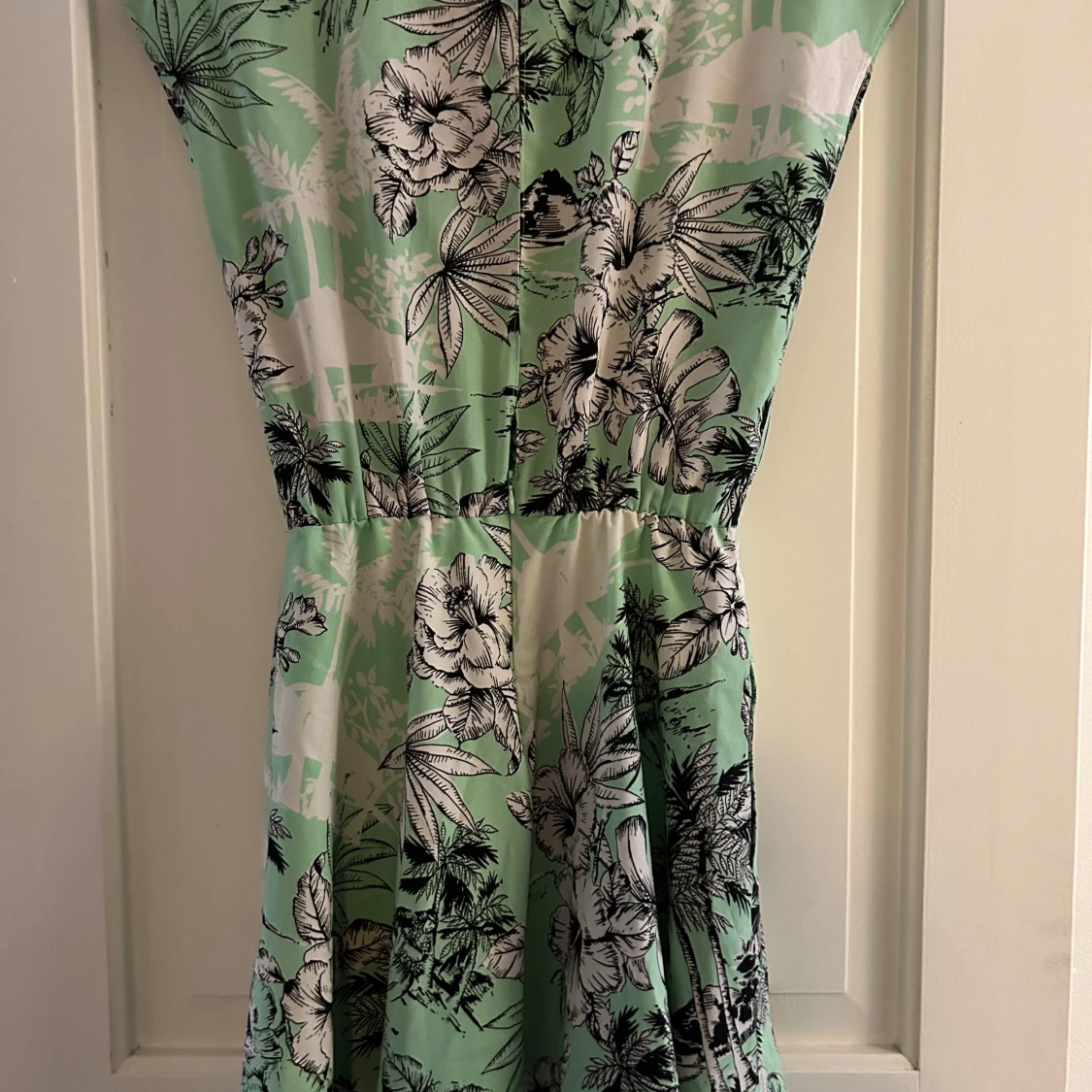Mintgrön blommig klänning Zara Trafaluc - 2