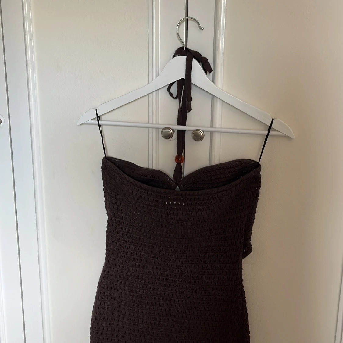 Virkad brun klänning - 1