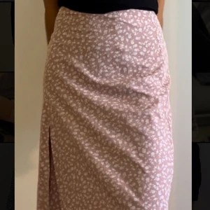 Kjolar - Kan köpas som paket, alla 4 för 150kr 