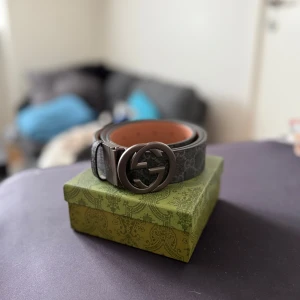 Gucci belte  - Säljer detta Gucci belte eftersom de är inte min smak, hör av er vid frågor!