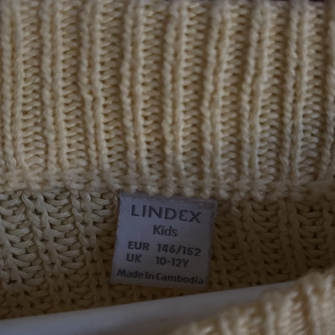 Gul stickad tröja från Lindex - 2