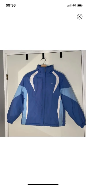 Nike Retro Jacka - Vintage Nike Jacka strl 152/ XS / S 