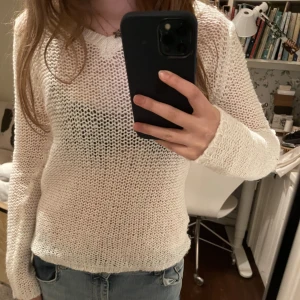 Stickad tröja från vero moda  - En vit stickad tröja från vero moda! ♥️ 