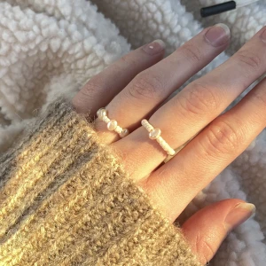 Ringar pärlor  - AISHA ring 🤍 35kr.   GRATIS FRAKT🤍🌩🦢 beställ på instagram @ fromleelima