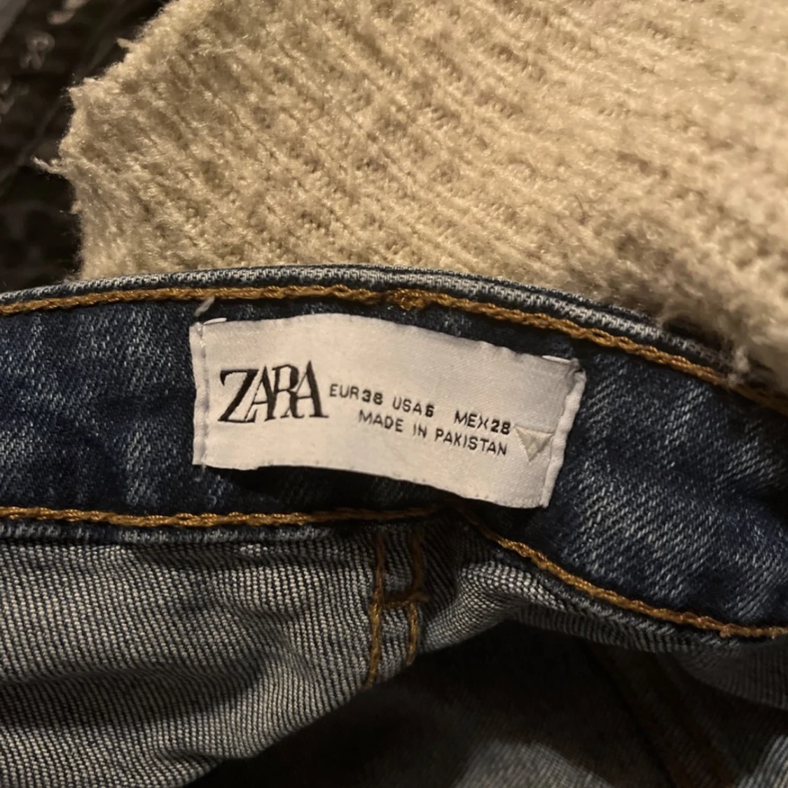 Jeans med slits - 91