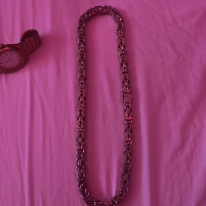 Kejsar länk - Kejsar länk köpt för 2800 doppad guld! Färgen har lossnat  10mm bredd 60 cm lång