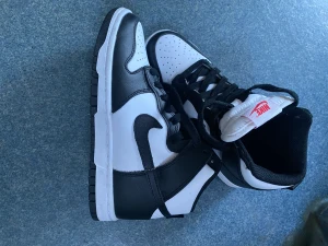 Helt nya,  - Superfina helt oanvända pga fel Stl! Stl 37.5