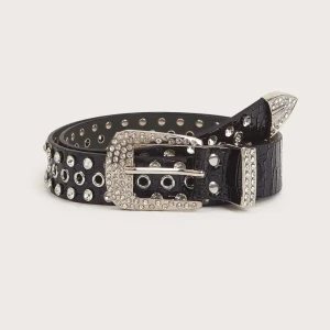 Rhinestone skärp - Säljer mitt helt nya Rhinestone liknande skärp. Jättecoolt skärp med jättesnygga detaljer🌸 Nypris 100kr