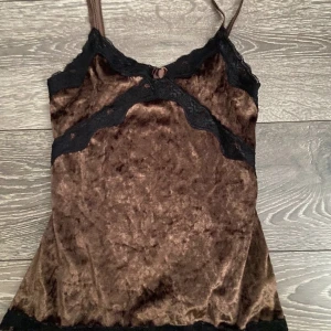 brunt linne - jätte fint brunt linne 🕊️