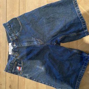 Polar big boy shorts - Ett par polar big boy shorts som jag inte använder längre. Size S. Skick 7/10. Kom gärna privat om intresse 