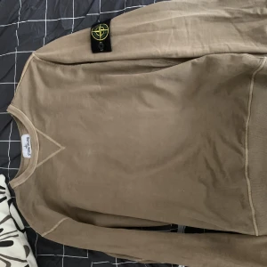 Stone island sweatshirt - Storlek L men passar medium. Cond 7/10