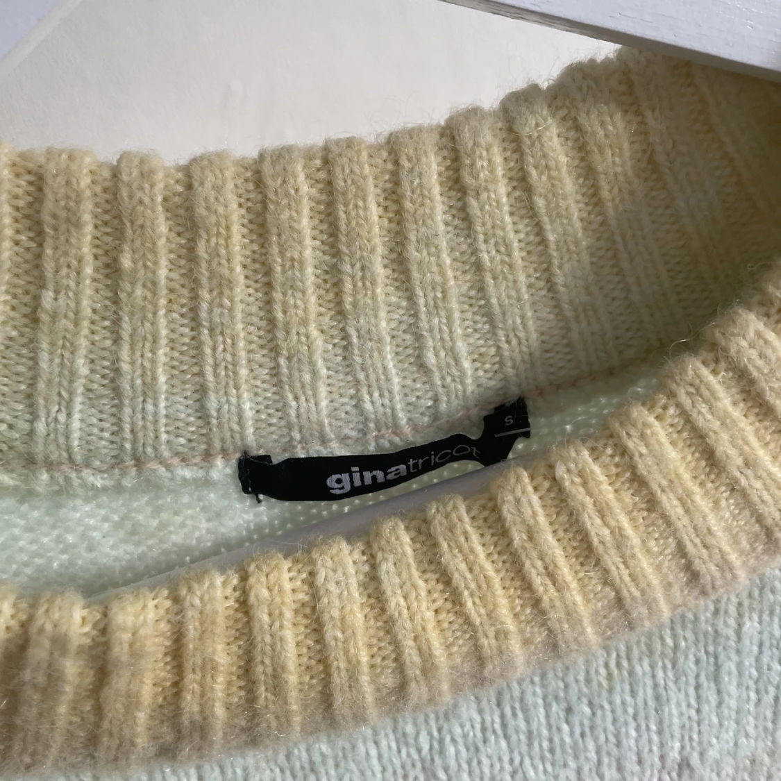 Färgglad tröja - 90