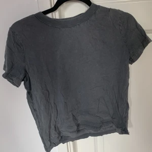 Grå zara tröja - Grå zara t- shirt i storlek small❤️