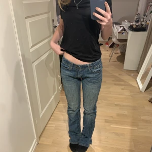 Brandy Melville Jeans - Säljer dessa snygga Brandy Melville Jeans, skriv privat vid intresse och för fler bilder🥰