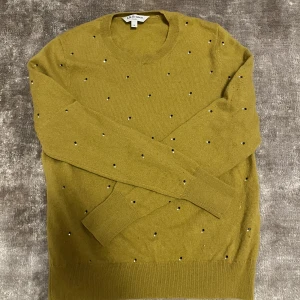 Kashmir tröja N.K.Benett - En kashmir tröja med 91% ull och 9% kashmir. Knappt använd