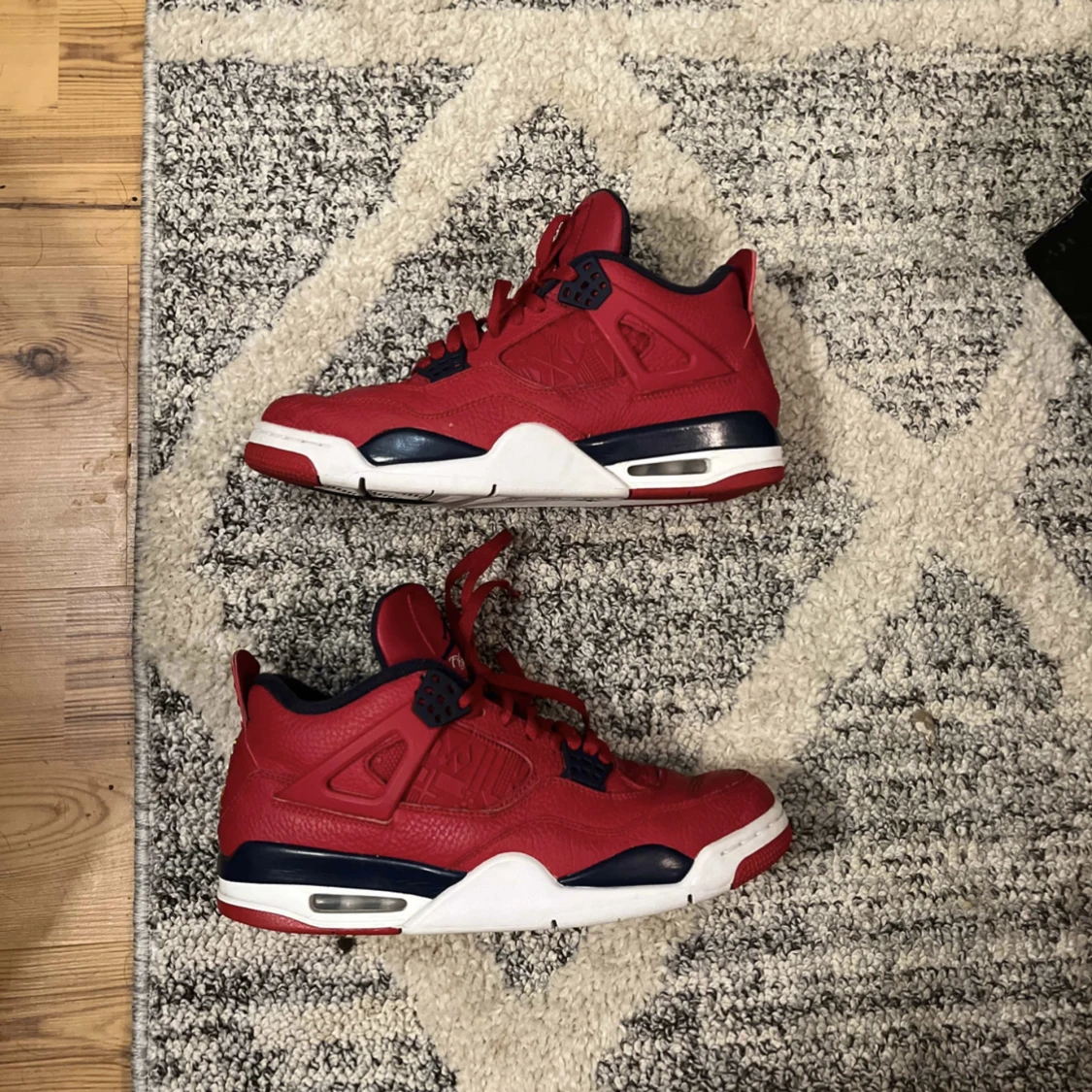 Jordan 4 Fiba