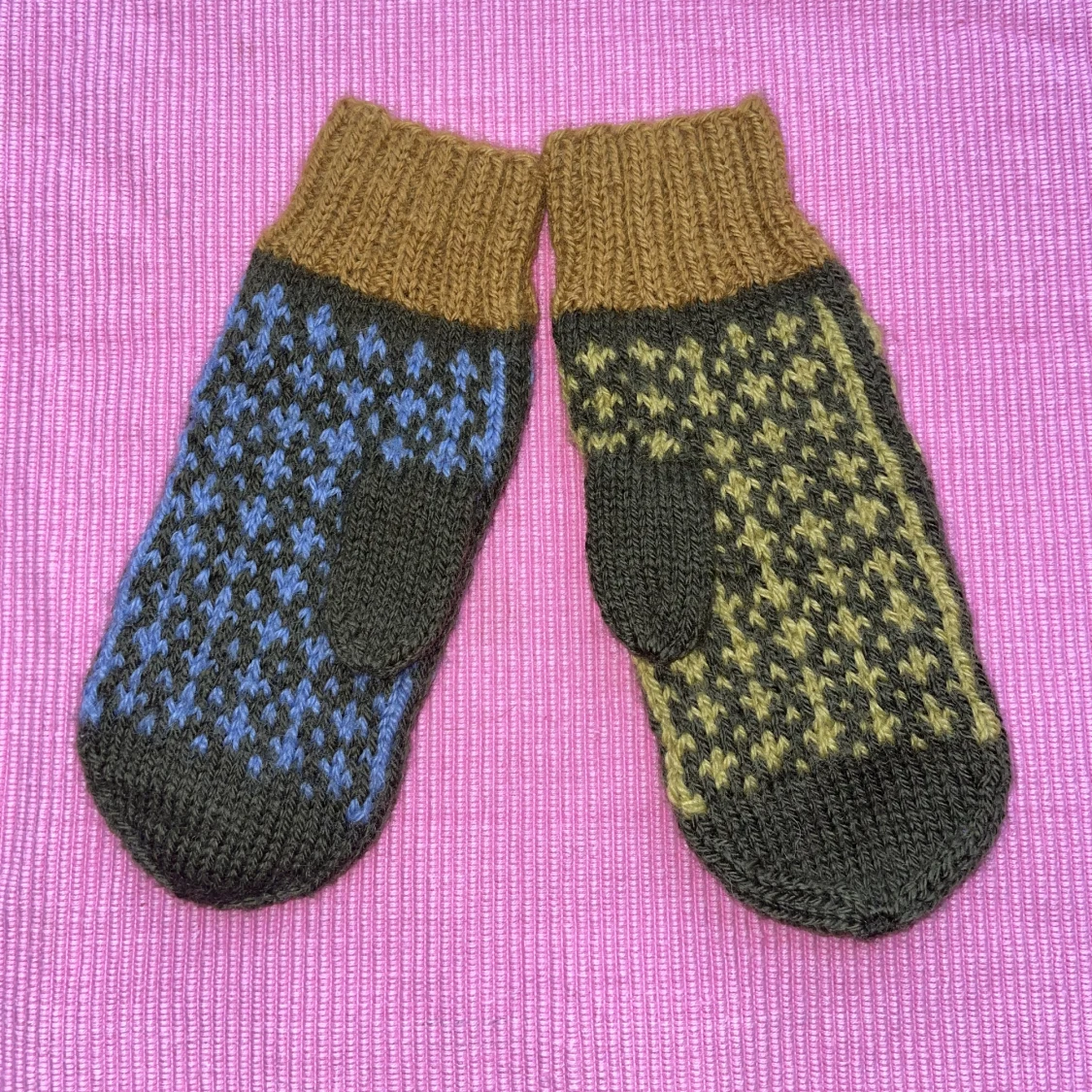 Handgjorda vantar - 90