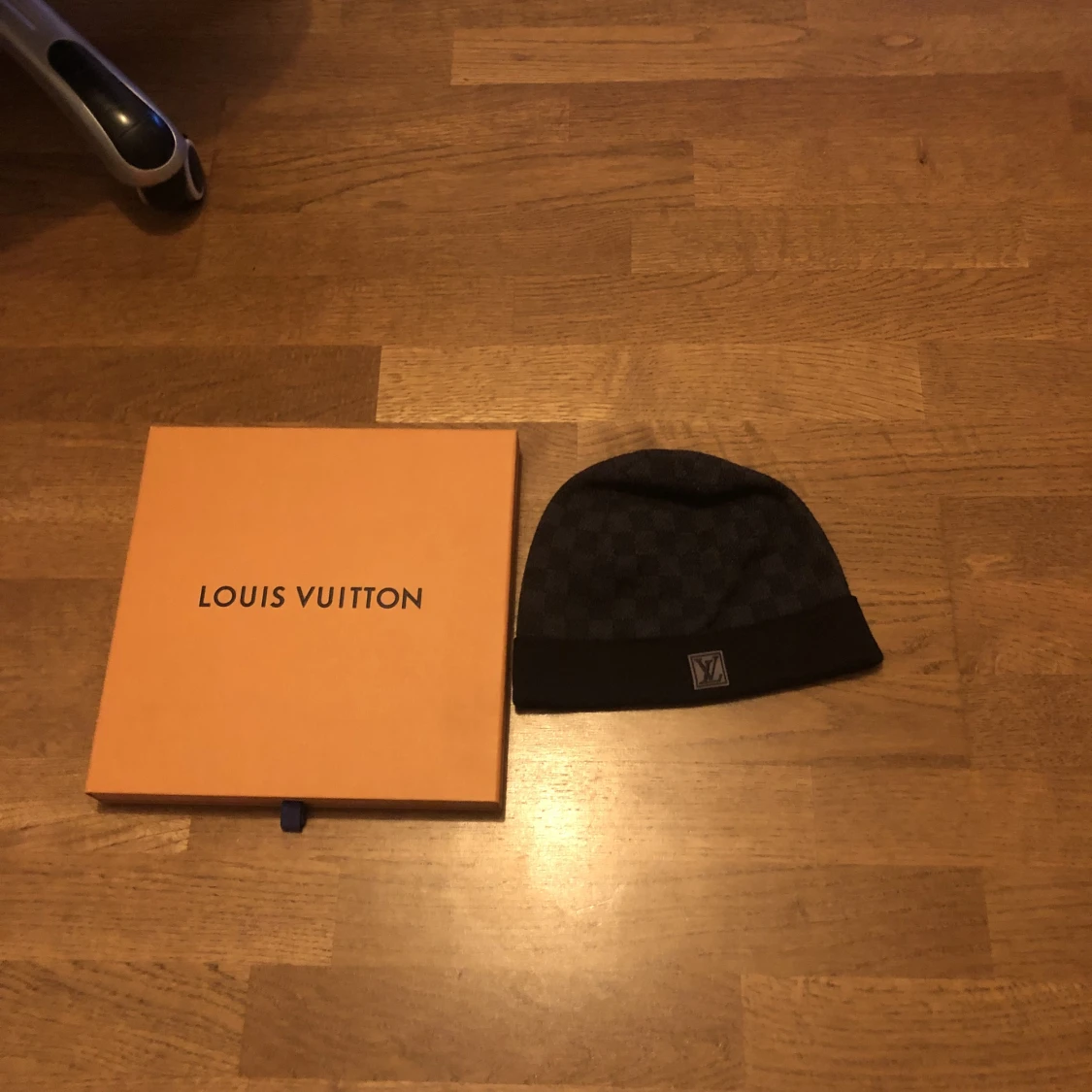 Louise Vuitton hat black