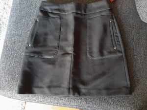 Kjol - Är ifrån Sverige 