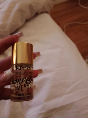 Nyx primer  - Säljer nyx primer som är helt oanvänd 