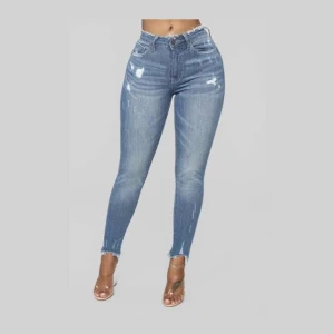 Fashionnova jeans - Nypris: 520kr  