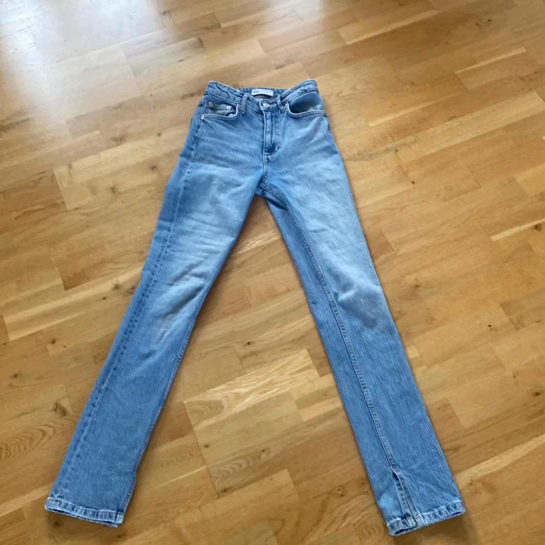 Zara, jeans split slim  - 90