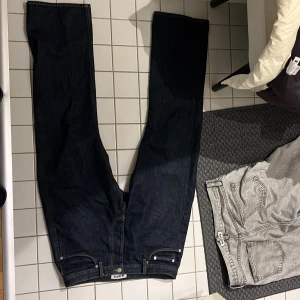 Hope jeans svarta  - Hope jeans svarta 