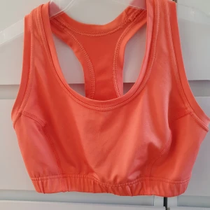 SportBH - Sport BH   Hund finns i hemmet Frakt med postnord tillkommer