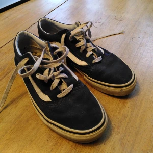 Vans - Vans säljes. Storlek 39. I bra skick.