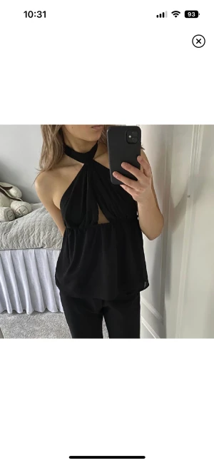 Så fin topp - Köpt på plick och hon jag köpte den av har själv sytt den! Den är så himla fin, men kommer tyvärr inte till användning. ❤️