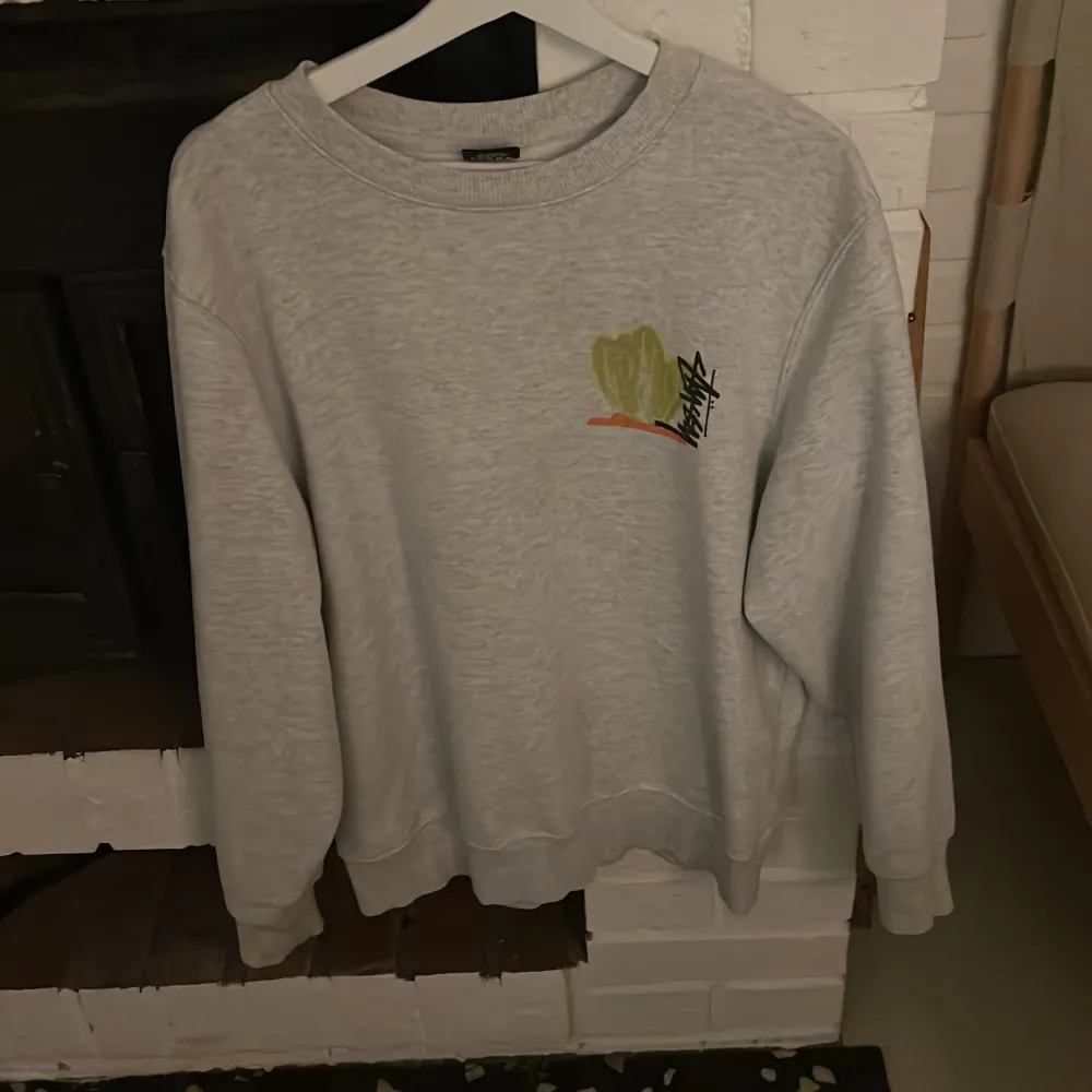 Stussy tröja skick 7/10  Säljer ut min garderob!!!. Tröjor & Koftor.