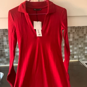 Klänning Zara - Helt ny från zara storlek S passar även XS. De är bara att säga till om fler bilder