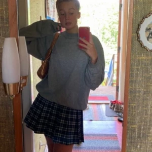 Så fin kjol  - Jätte söt kjol, bild från förra sommaren. Bra skick. 