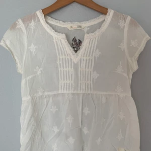 Odd Molly blus - Säljer min vita Odd Molly blus i strl 0 (tror att det är som en xs)