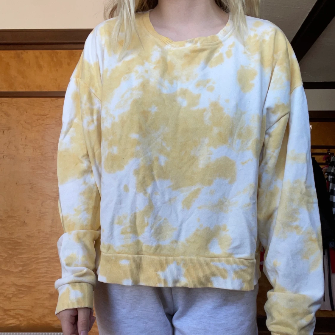 Gul Tie Dye Sweatshirt