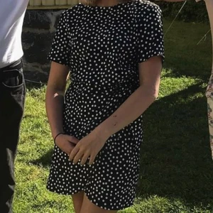 Klänning - Jätte söt klänning från & other stories❤️