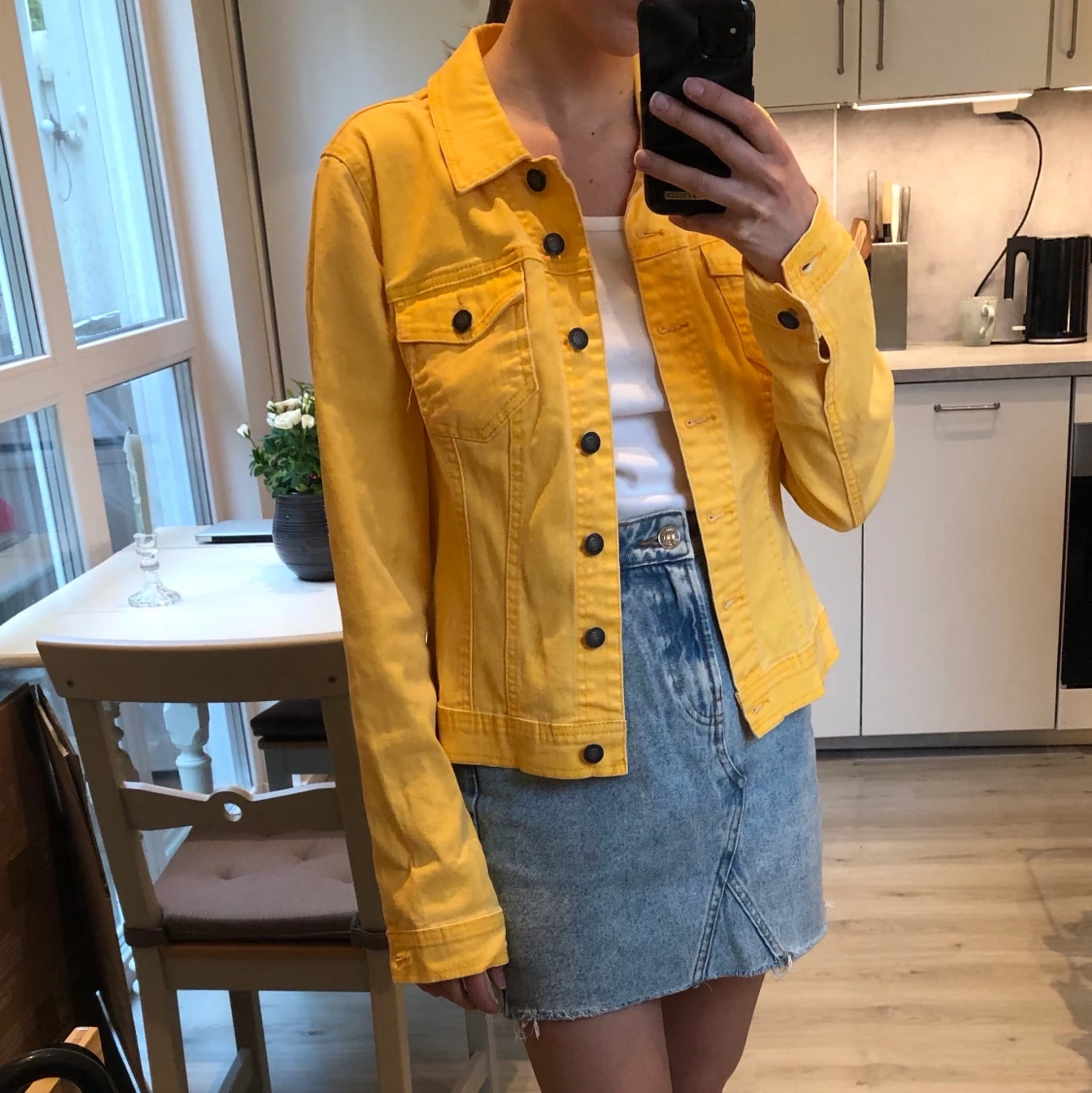 Gul jeansjacka  - 90