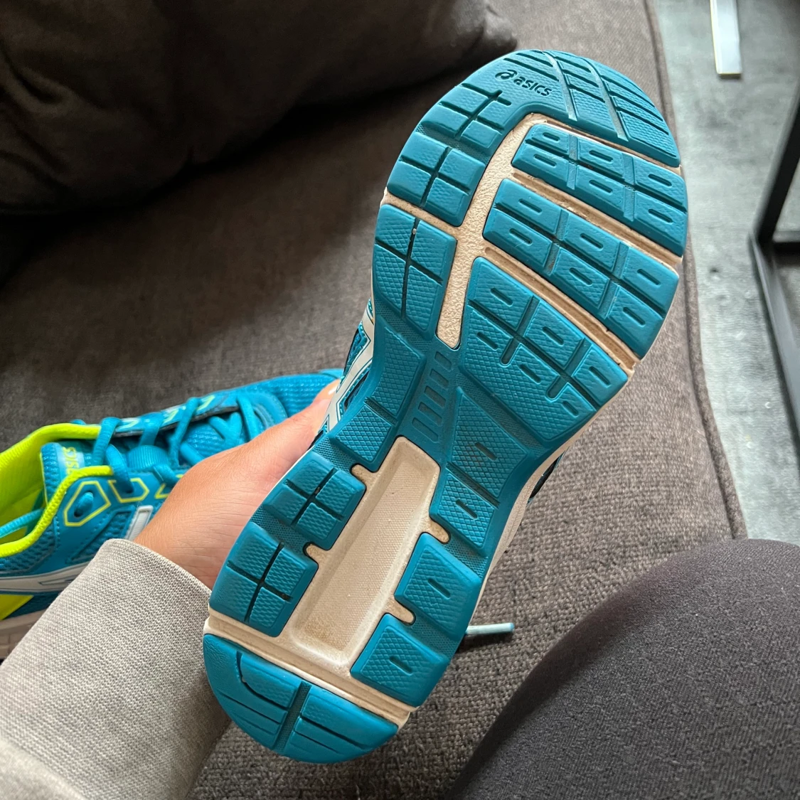 Asics träningsskor - 90