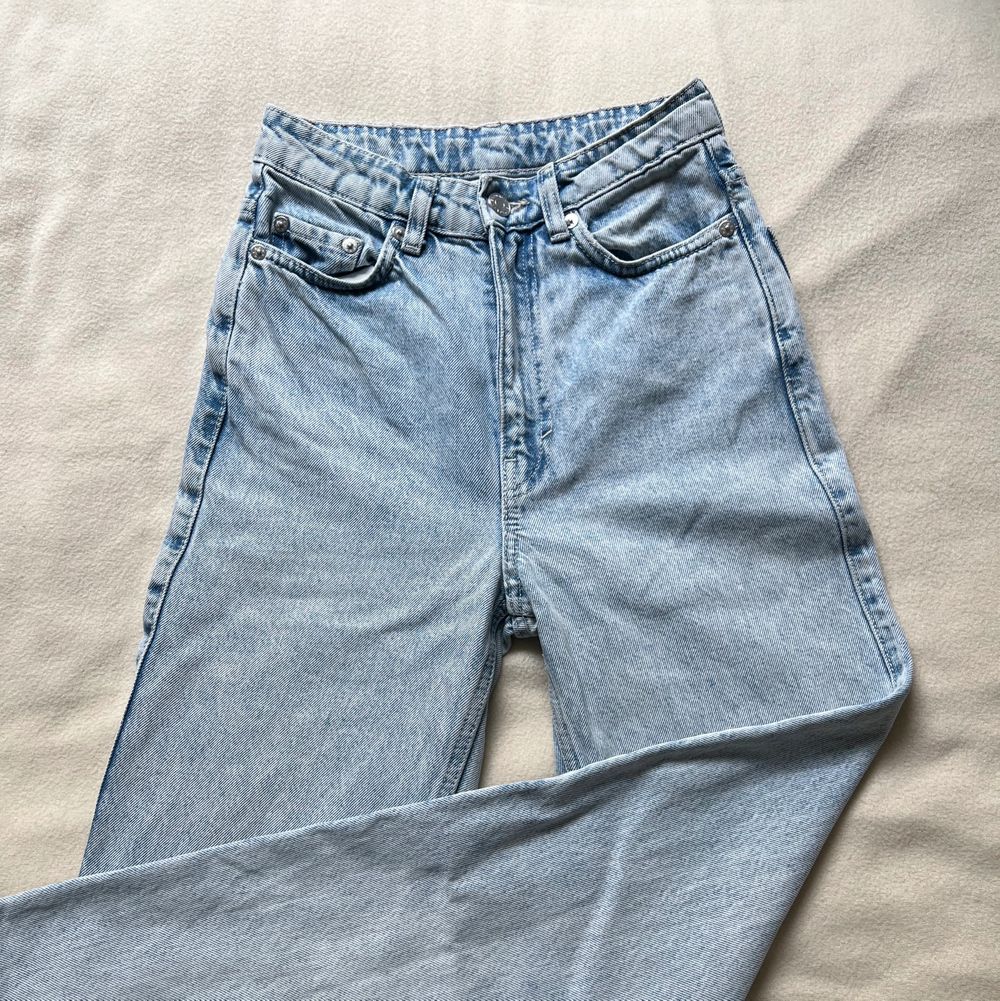 Blå Weekday jeans - Weekday | Plick Second Hand