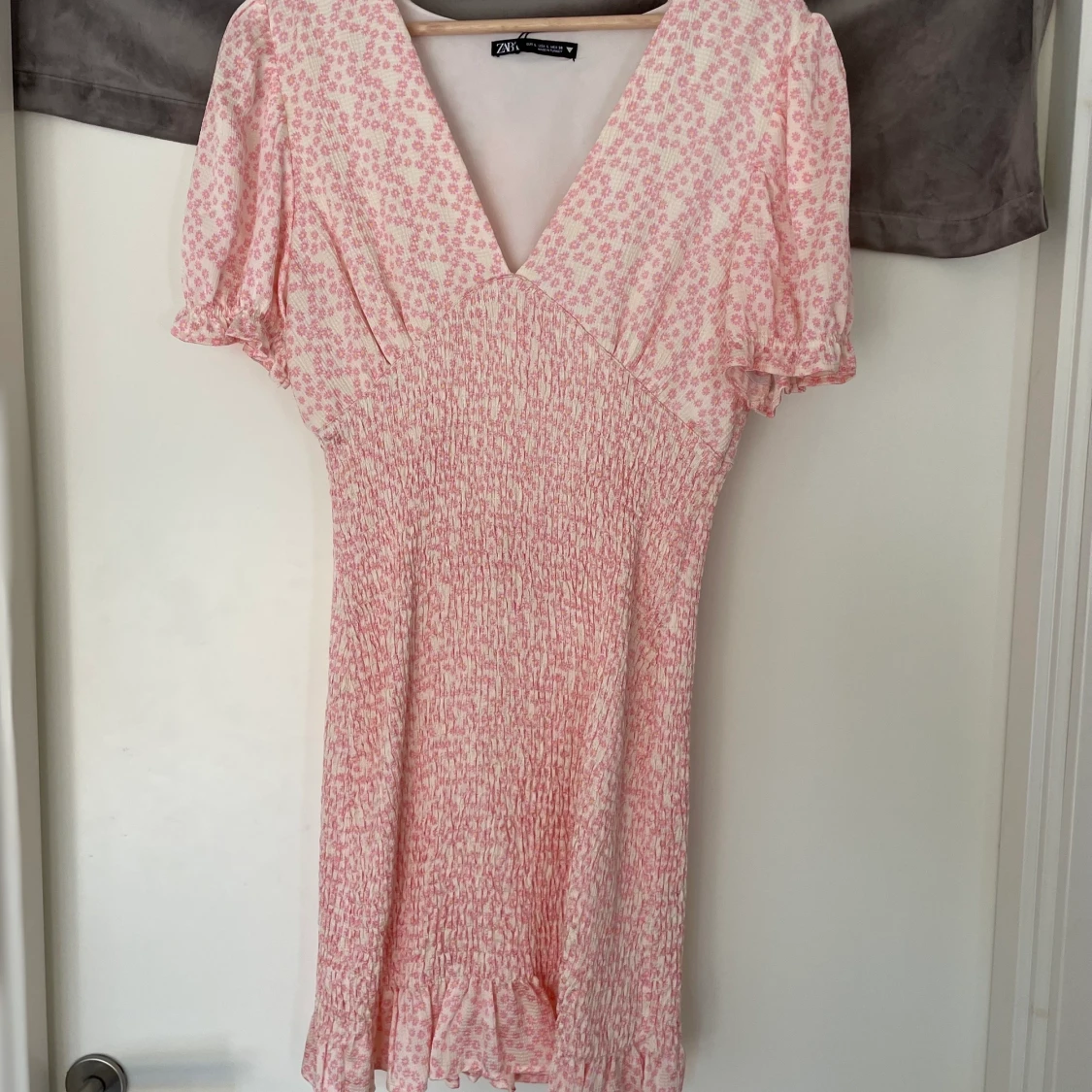 ZARA klänning - strl L