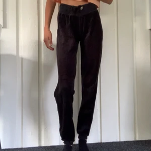 Svarta mjukisbyxor - Plyschtyg. Från Cubus, strl XS