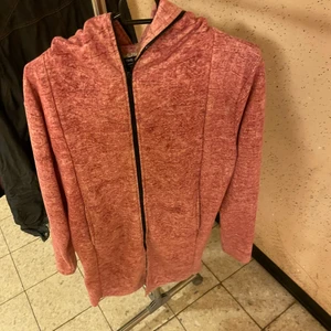  Storleken L och m - Omvänd bra skikt storlek M och storlek large på tröjan och t-shirt 