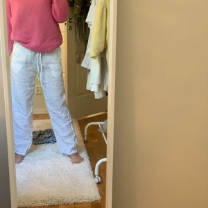 Linne byxor Chelsea  - Snygga linne byxor från Chelsea, köptes för någon månad sen och har inte kommit till andvöndning så mycket.