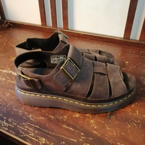 Dr martens, sandaler - Köpta förra sommaren, på provskor i Göteborg. Endast provade. Toppskick! 