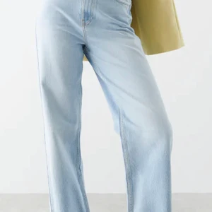 Fina trixat jeans - Säljer dessa superfina jeans från Gina trixat i stolen 34! Undrar ni något mer är det bara att skriva!💕