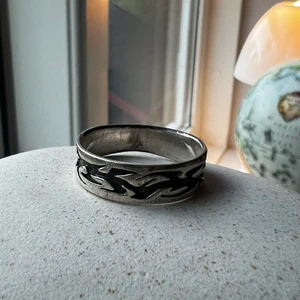 Silver ring! - En äkta sliver ring från guldfynd, fint skick, nypris ca 250, priset kan alltid diskuteras, hör av dig för fler frågor!👍